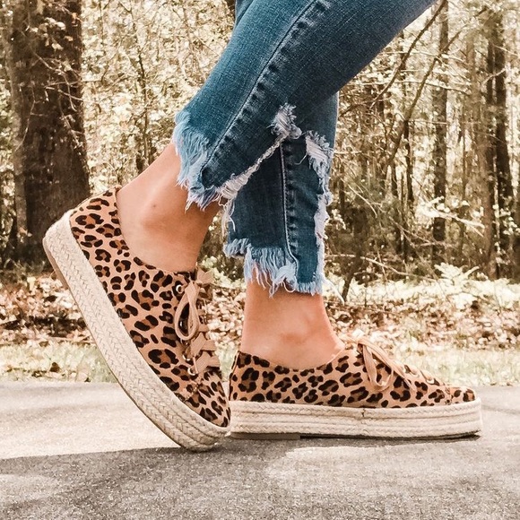 Animal print espadrille wedge sneaker HP🎉 - Picture 3 of 6